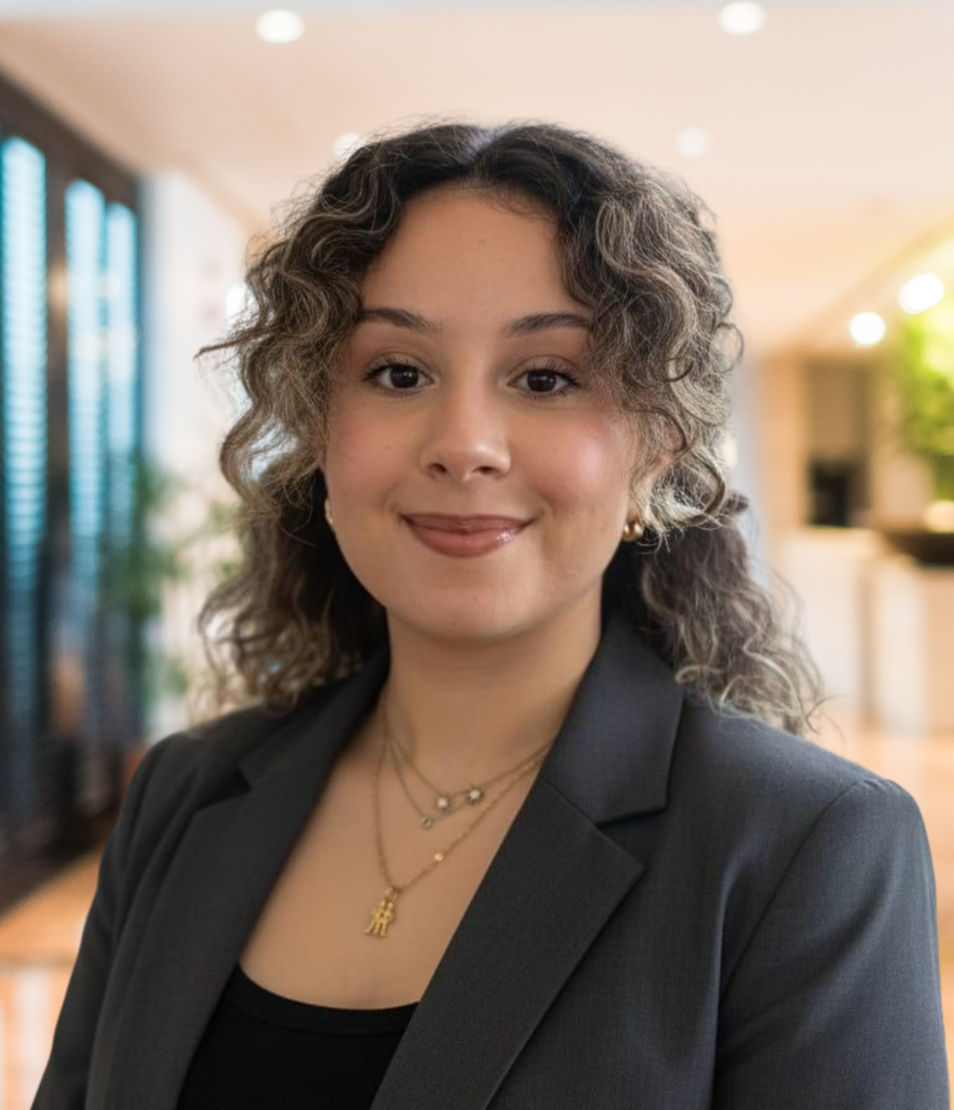 Lidya İzgi Lidya İzgi